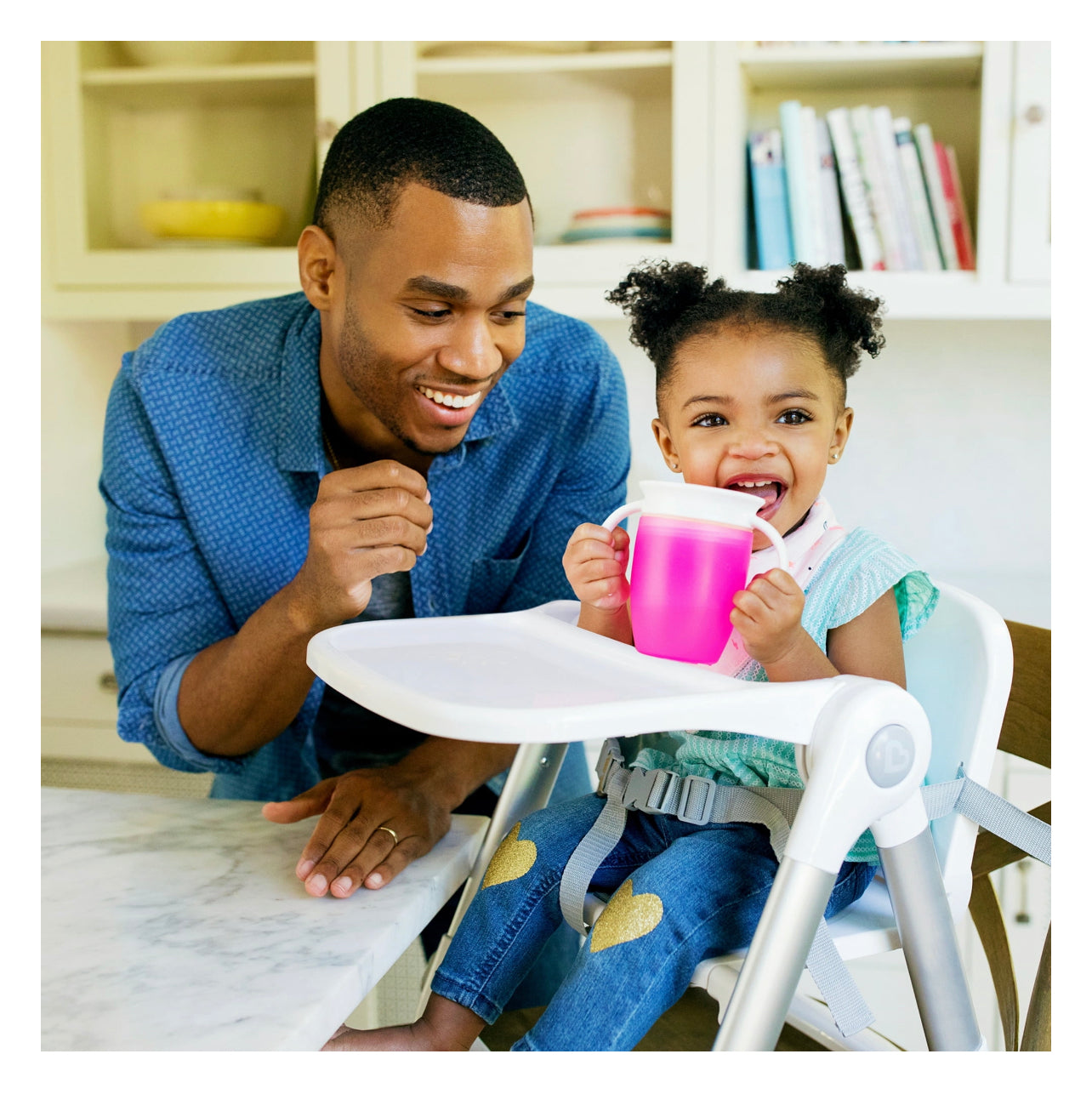 Munchkin Miracle 360˚ Trainer Spoutless Sippy Cup, 7oz, Multiple Colors