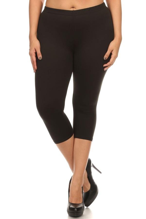 Black Solid Capris